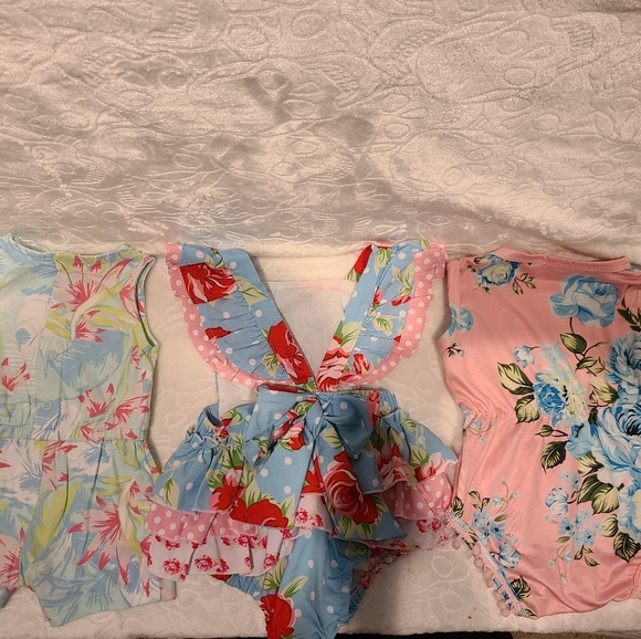 Lot of 3 Summer Rompers - Picture 4 of 5